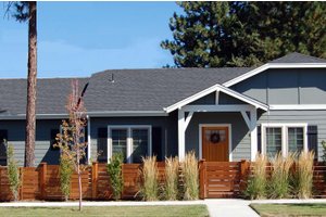 Craftsman Exterior - Front Elevation Plan #434-23