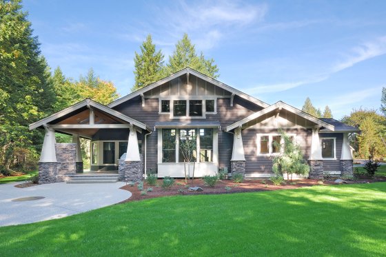 Craftsman Home Plan