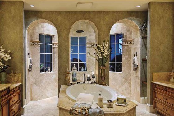 Interior - Master Bathroom for Mediterranean House Plan #930-421 - 4 bed, 4 bath