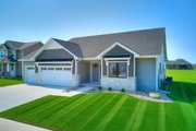 Farmhouse Style House Plan - 3 Beds 2.5 Baths 1642 Sq/Ft Plan #20-2547 Exterior 