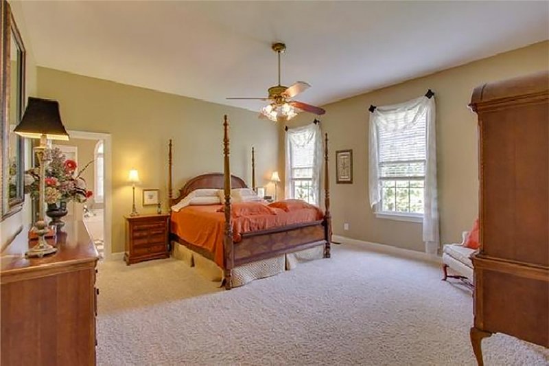 Home Plan - Interior - Master Bedroom for Classical House Plan #137-124 - 4 bed, 3 bath