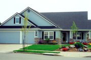 House Plan - 3 Beds 2.5 Baths 2492 Sq/Ft Plan #124-342 