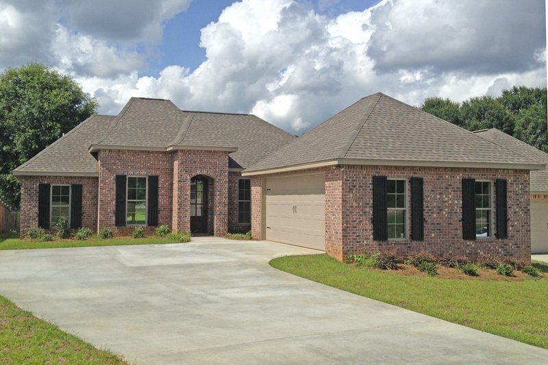 Home Plan - European Exterior - Front Elevation Plan #430-98