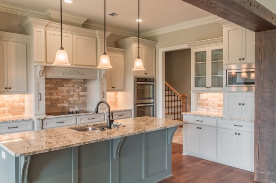 Interior - Kitchen 1 for Craftsman House Plan #430-152 - 4 bed, 2.5 bath