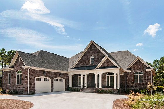 Traditional Exterior - Front Elevation Plan #929-874