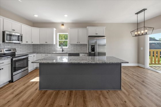 Interior - Kitchen for Craftsman House Plan #20-1220 - 3 bed, 2.5 bath