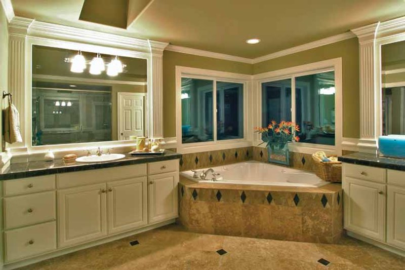 Home Plan - Interior - Master Bathroom 1 for Craftsman House Plan #132-241 - 4 bed, 3.5 bath