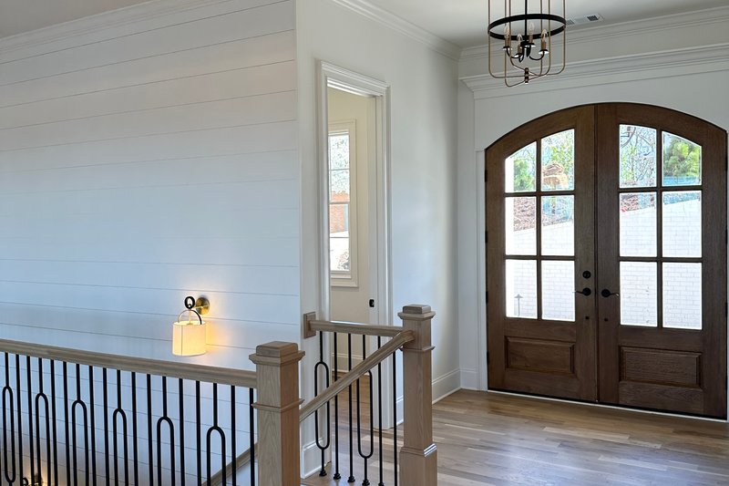 House Plan Design - Interior - Entry for Cottage House Plan #437-134 - 4 bed, 3.5 bath