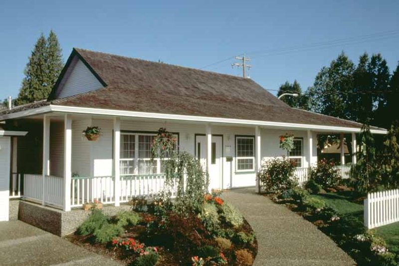 Architectural House Design - Exterior - Front Elevation 4 for Ranch House Plan #47-737 - 3 bed, 2 bath