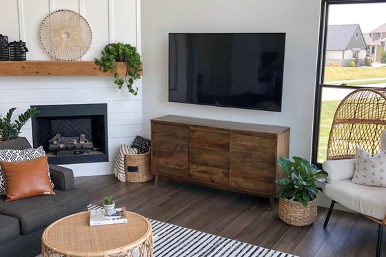 Interior - Family Room for Traditional House Plan #51-326 - 5 bed, 3.5 bath