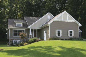 Craftsman Exterior - Front Elevation Plan #928-148