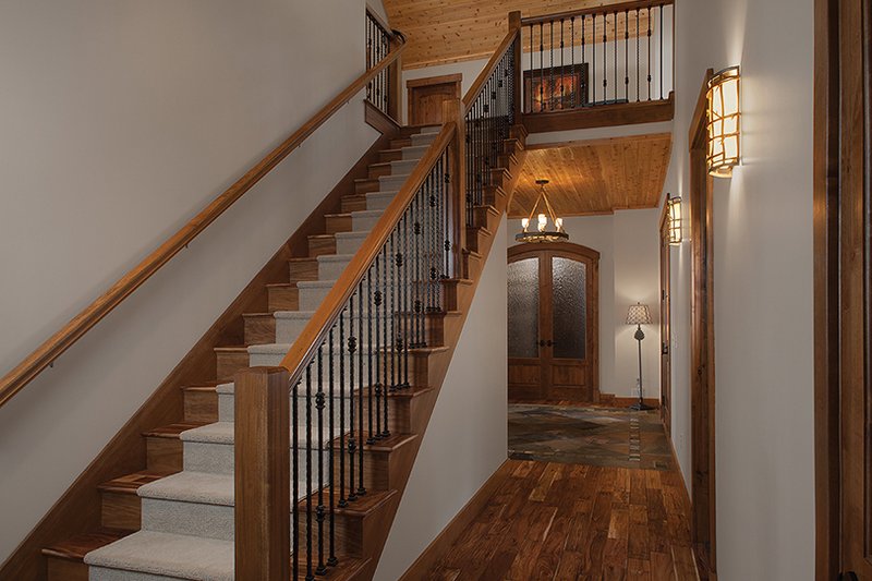 Dream House Plan - Interior - Entry for Log House Plan #928-263 - 5 bed, 4.5 bath