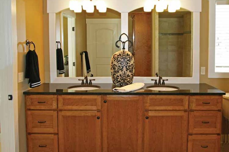Home Plan - Interior - Master Bathroom for Craftsman House Plan #928-193 - 2 bed, 3.5 bath