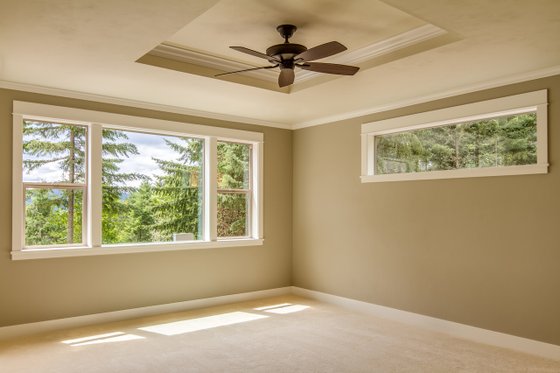 Interior - Master Bedroom for Craftsman House Plan #124-988 - 3 bed, 2.5 bath