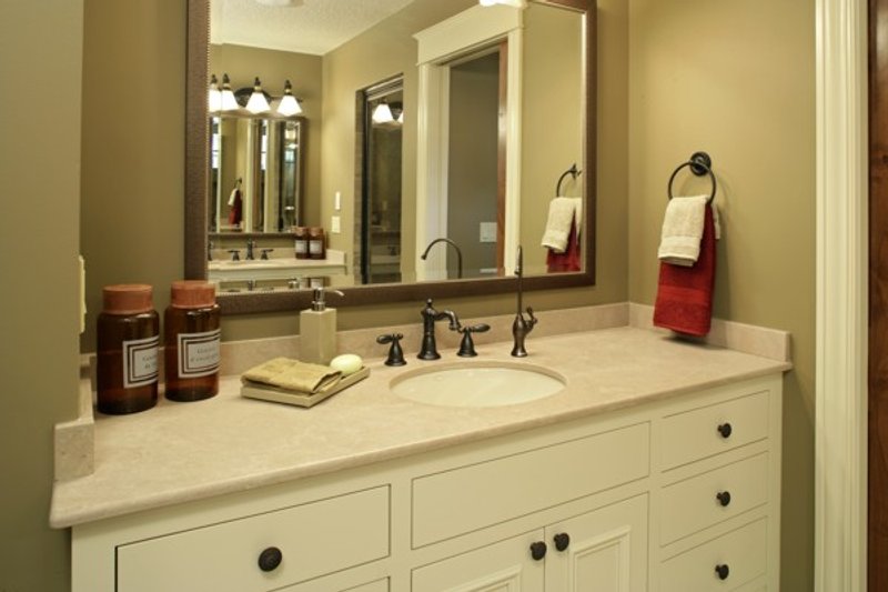 Architectural House Design - Photo 4 for European House Plan #56-593 - 5 bed, 4.5 bath