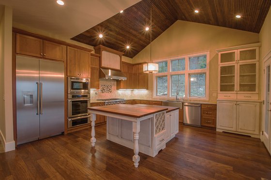 Interior - Kitchen for Craftsman House Plan #928-280 - 3 bed, 3.5 bath