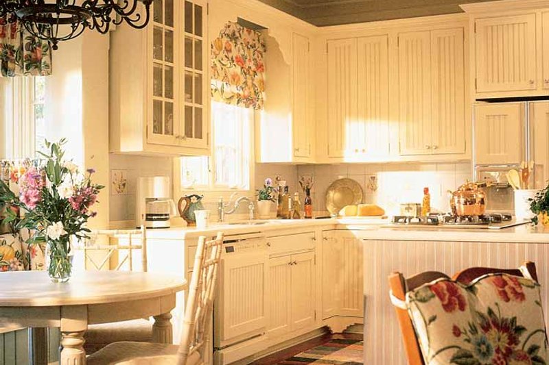 Dream House Plan - Interior - Kitchen for Country House Plan #429-308 - 3 bed, 2.5 bath