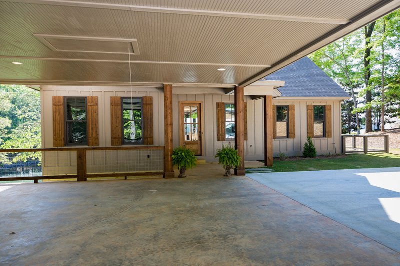 Home Plan - Carport