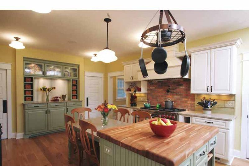Home Plan - Interior - Kitchen 1 for Craftsman House Plan #928-39 - 4 bed, 3.5 bath