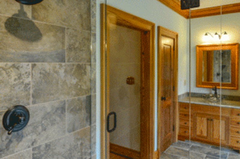 House Blueprint - Interior - Master Bathroom 1 for Country House Plan #137-280 - 4 bed, 4.5 bath