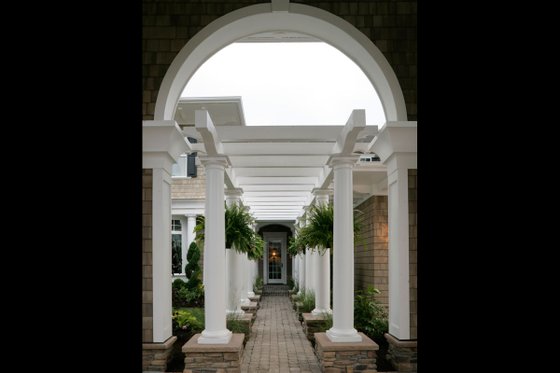 Photo 31 for Traditional House Plan #132-217 - 4 bed, 7 bath