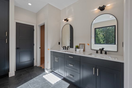 Interior - Master Bathroom for Contemporary House Plan #1070-215 - 3 bed, 3 bath