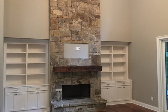 Interior - Family Room 1 for Craftsman House Plan #437-64 - 4 bed, 4 bath