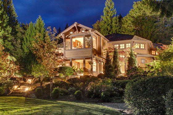 Photo 7 for Craftsman House Plan #132-179 - 5 bed, 4.5 bath