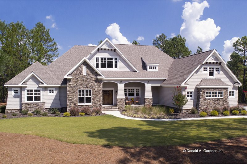 House Design - Craftsman Exterior - Front Elevation Plan #929-24