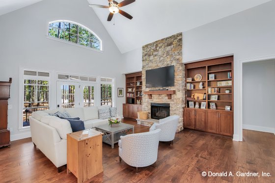 Interior - Family Room for Ranch House Plan #929-1005 - 4 bed, 3 bath