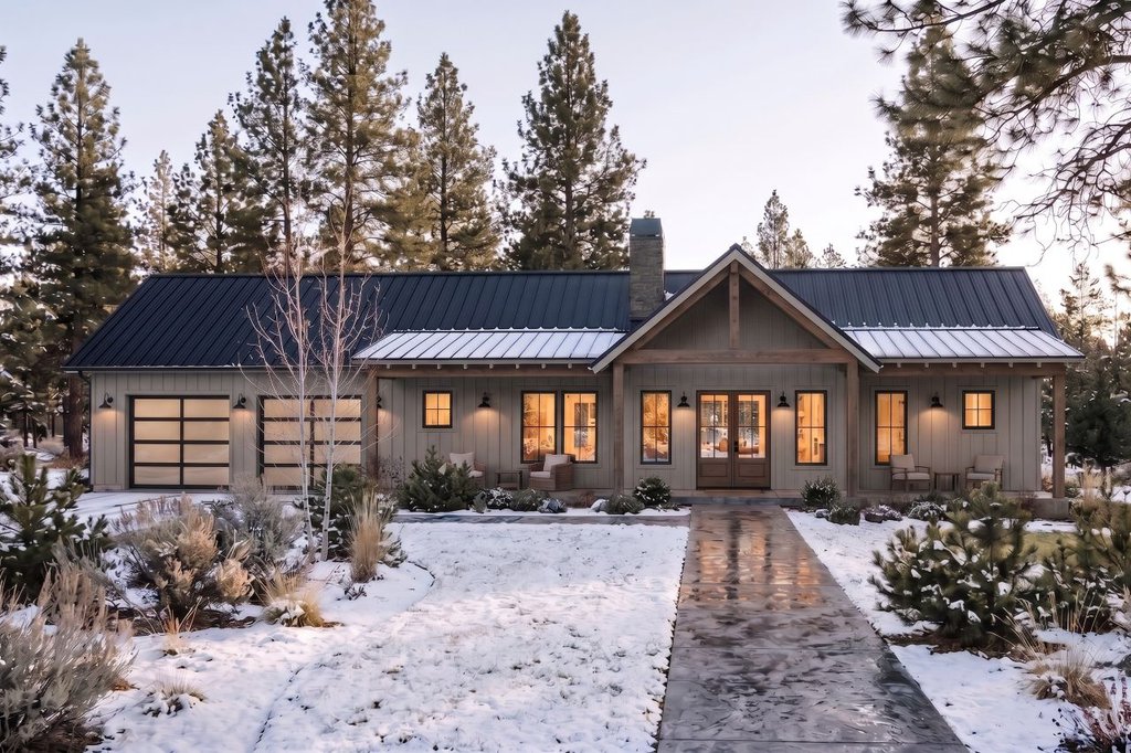Exterior - Front Elevation 2 for Ranch House Plan #1105-22 - 3 bed, 2.5 bath