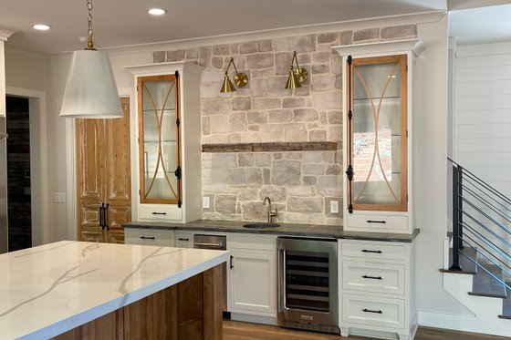 Interior - Kitchen for Farmhouse House Plan #437-125 - 4 bed, 3.5 bath