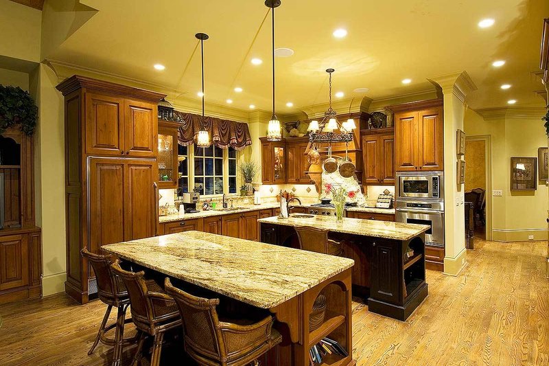 Home Plan - Interior - Kitchen for Traditional House Plan #54-538 - 3 bed, 4.5 bath