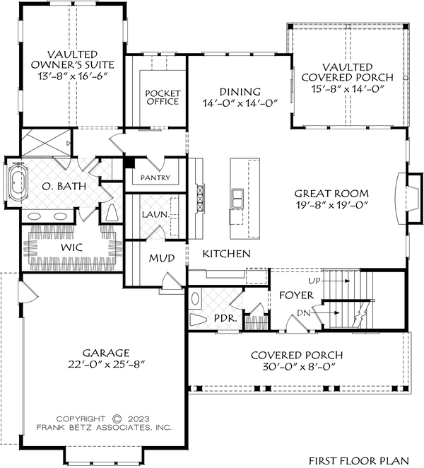 Traditional Floor Plan - Main Floor Plan #927-1045