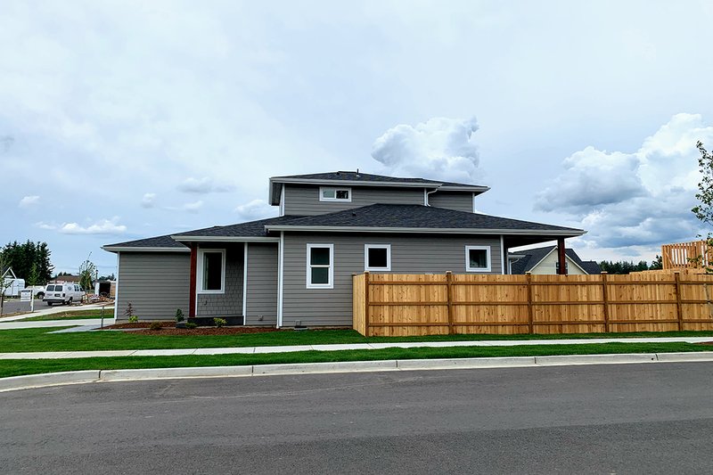 Architectural House Design - Photo 10 for Contemporary House Plan #1070-73 - 3 bed, 2.5 bath