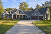 Craftsman Style House Plan - 3 Beds 3.5 Baths 2499 Sq/Ft Plan #119-367 