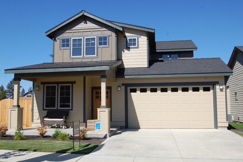 Dream House Plan - Craftsman Exterior - Front Elevation Plan #895-17