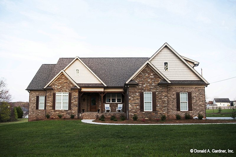 Home Plan - Country Exterior - Front Elevation Plan #929-46