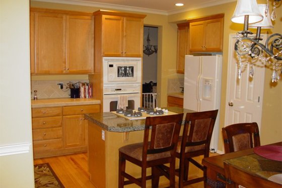 Photo 3 for Traditional House Plan #132-127 - 3 bed, 2.5 bath