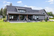Farmhouse Style House Plan - 5 Beds 4 Baths 3491 Sq/Ft Plan #1070-227 
