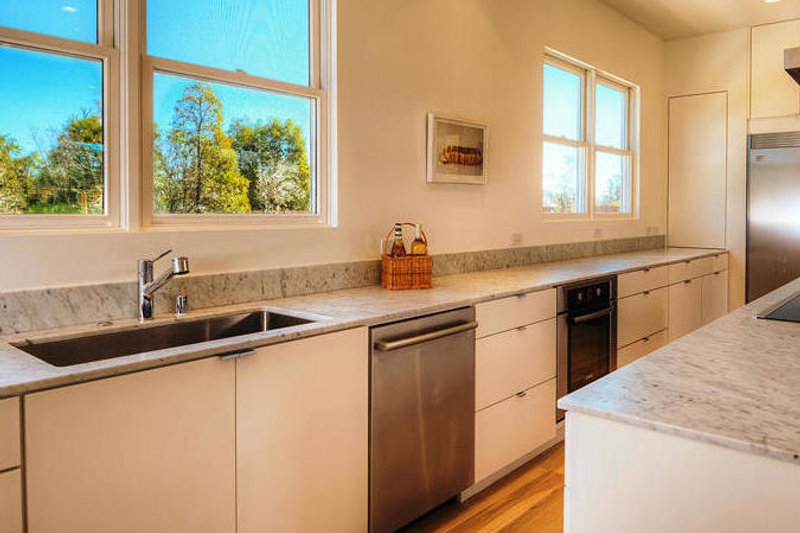 Architectural House Design - Interior - Kitchen for Ranch House Plan #888-8 - 3 bed, 3.5 bath