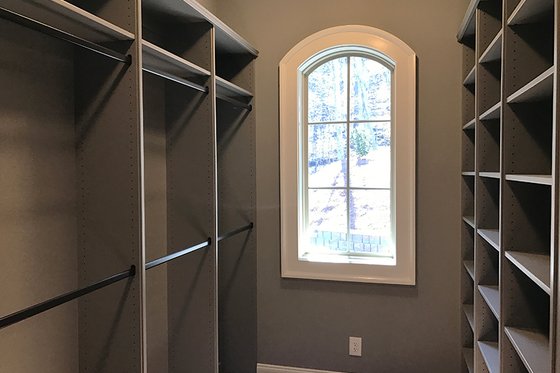 Interior - Other 3 for Country House Plan #437-81 - 4 bed, 4.5 bath