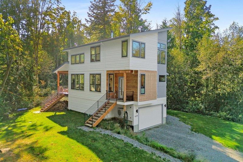 Architectural House Design - Exterior - Rear Elevation for Contemporary House Plan #1070-62 - 3 bed, 3.5 bath