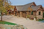 Craftsman Style House Plan - 5 Beds 4 Baths 5515 Sq/Ft Plan #132-561 