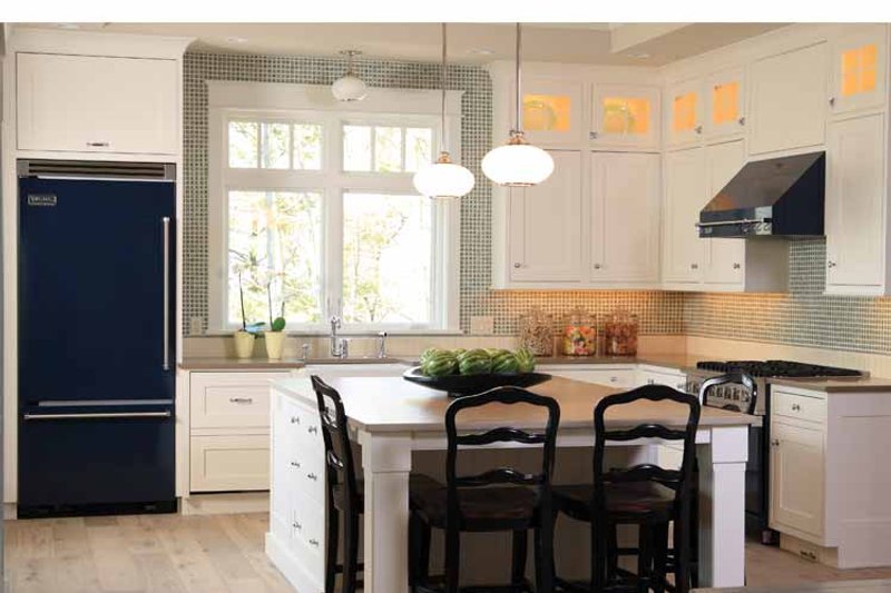 Home Plan - Interior - Kitchen for Craftsman House Plan #928-175 - 4 bed, 3.5 bath