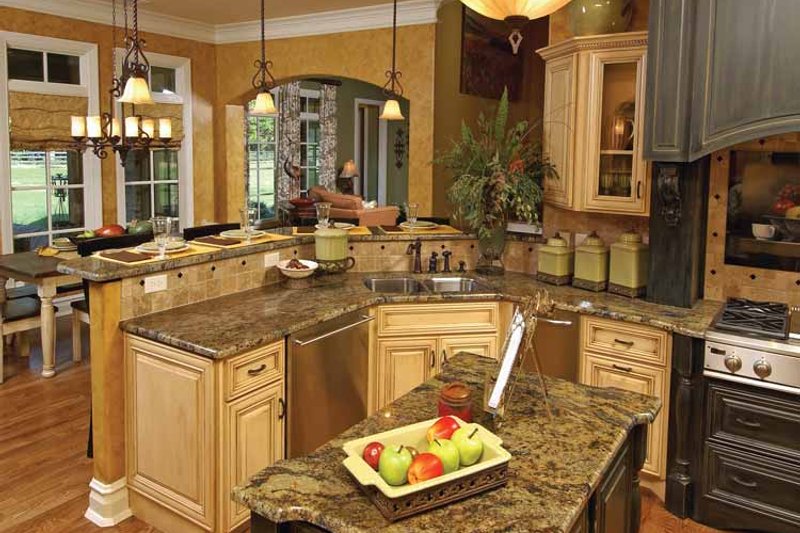 Home Plan - Interior - Kitchen for Country House Plan #952-276 - 4 bed, 3 bath