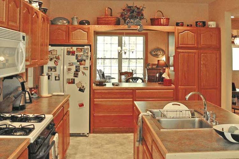 Architectural House Design - Interior - Kitchen 1 for Country House Plan #314-220 - 3 bed, 2 bath