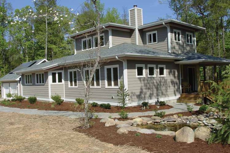 Architectural House Design - Craftsman Exterior - Front Elevation Plan #939-9