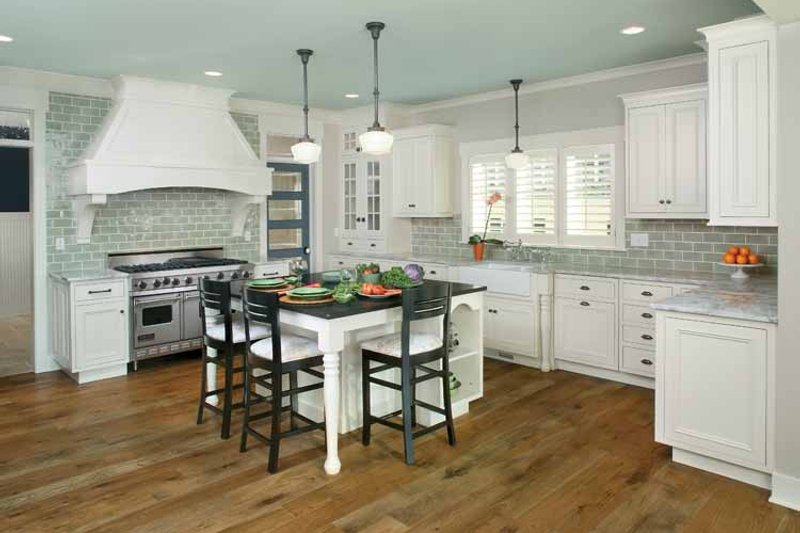 Home Plan - Interior - Kitchen 3 for Traditional House Plan #928-23 - 5 bed, 4.5 bath