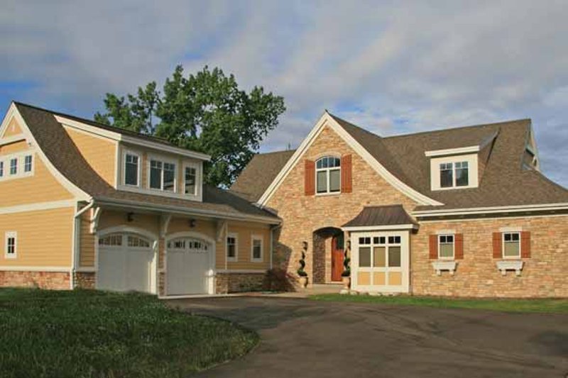 House Plan Design - Craftsman Exterior - Front Elevation Plan #928-170
